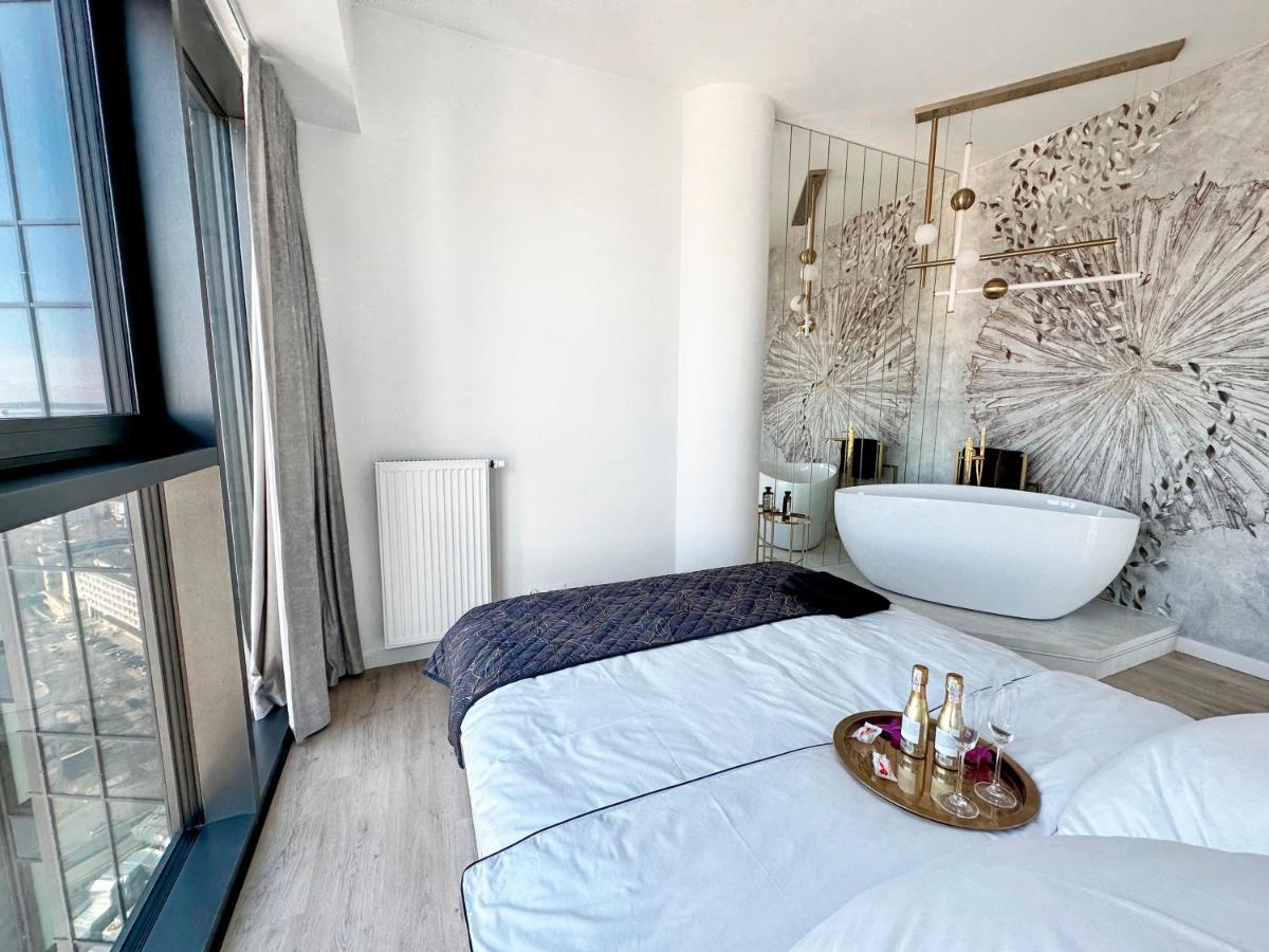 Apartament White Sky 20 Hanza Tower- Free Parking